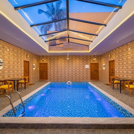 Teak Leaf Gateway Villa With Swimming Pool Indoor Games Kālapettai Exteriör bild