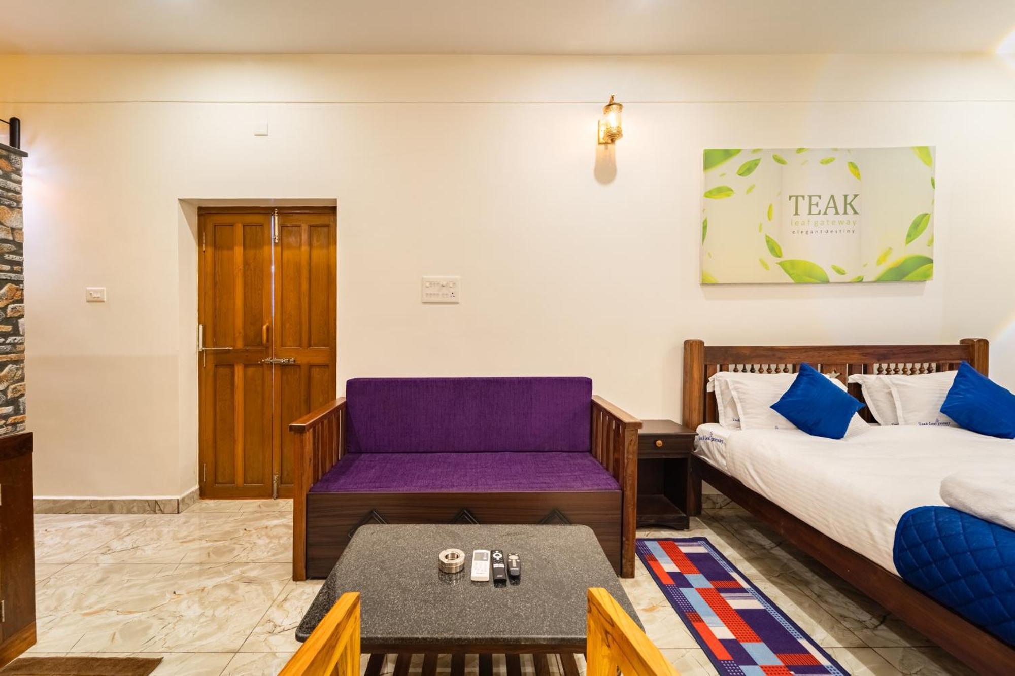 Teak Leaf Gateway Villa With Swimming Pool Indoor Games Kālapettai Exteriör bild