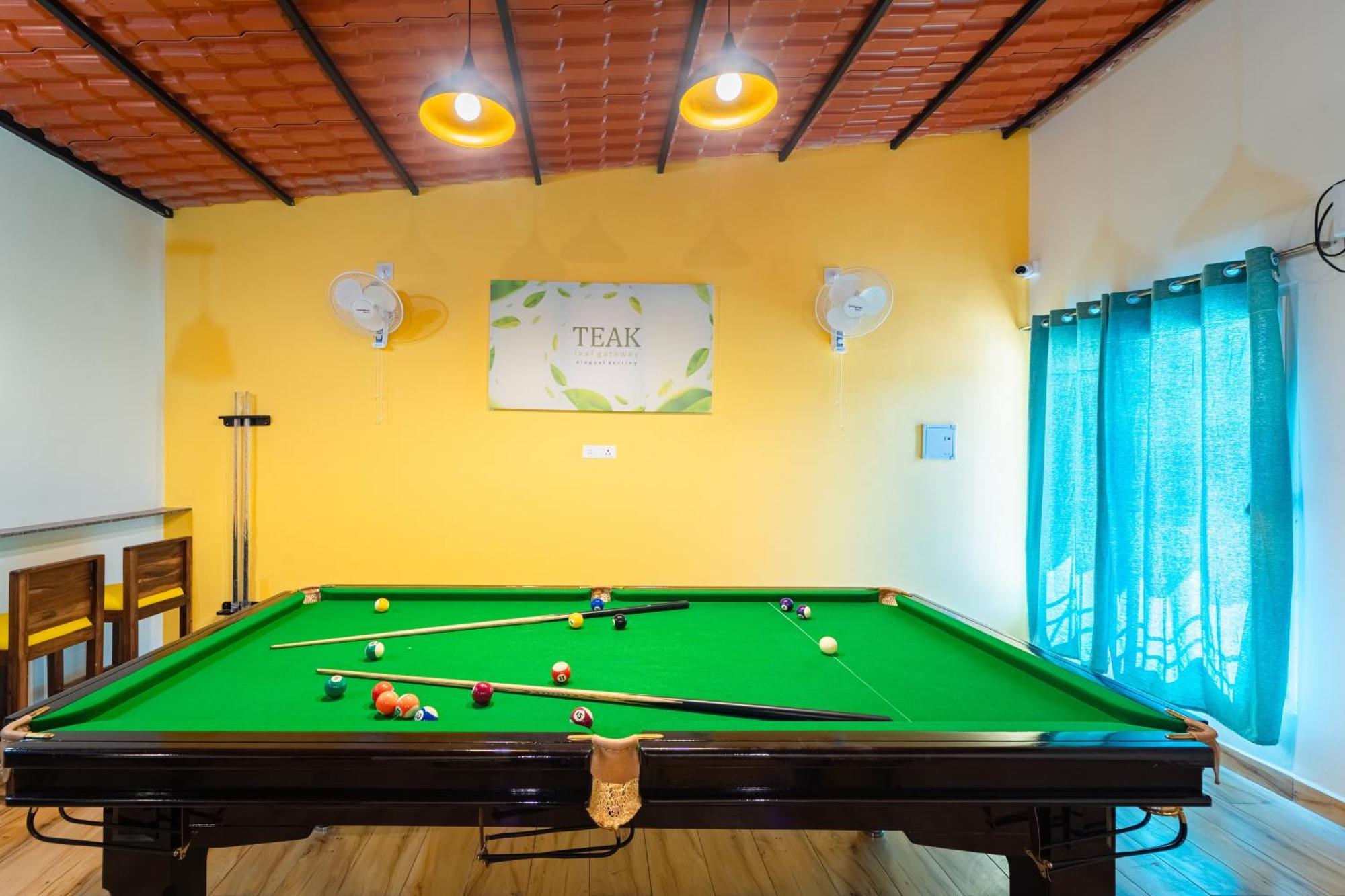Teak Leaf Gateway Villa With Swimming Pool Indoor Games Kālapettai Exteriör bild