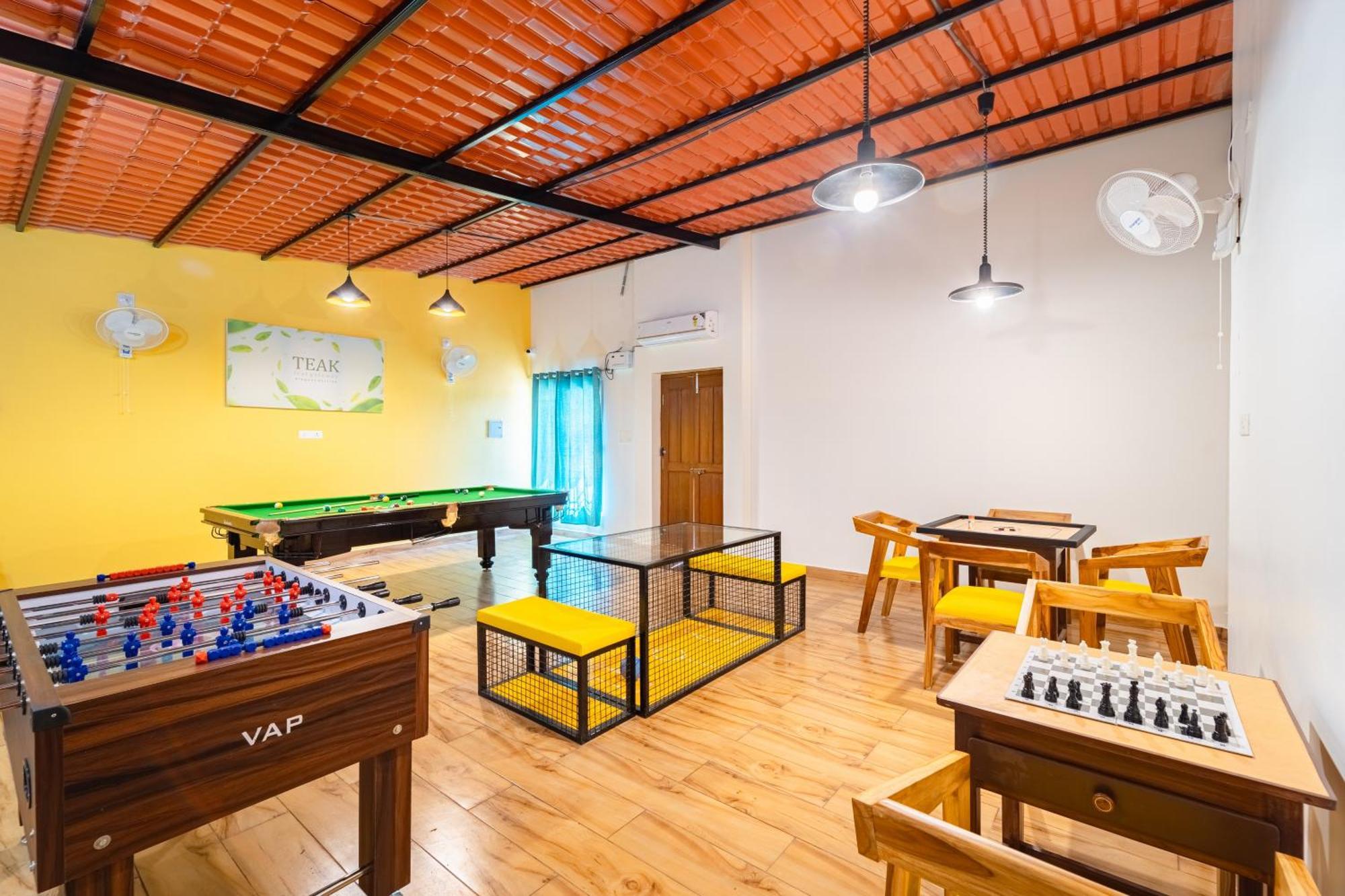 Teak Leaf Gateway Villa With Swimming Pool Indoor Games Kālapettai Exteriör bild