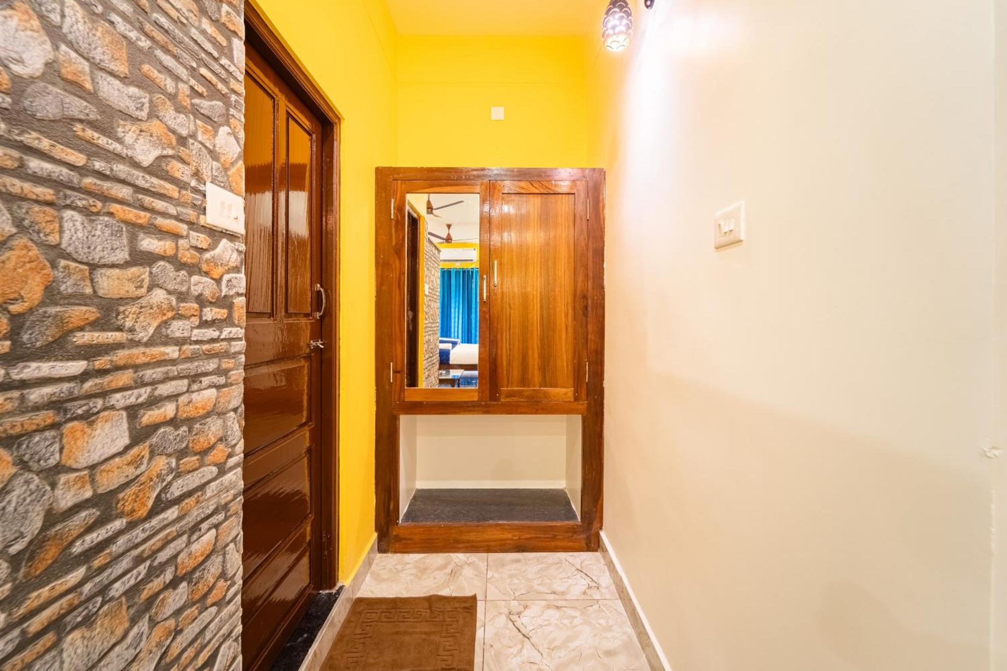 Teak Leaf Gateway Villa With Swimming Pool Indoor Games Kālapettai Exteriör bild